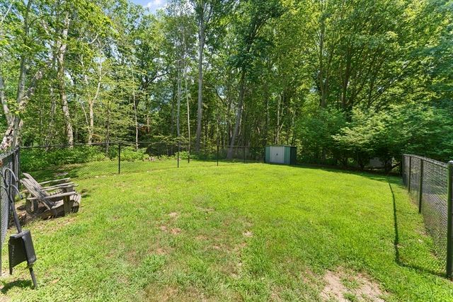 10 Mayflower Path, Wayland, MA 01778