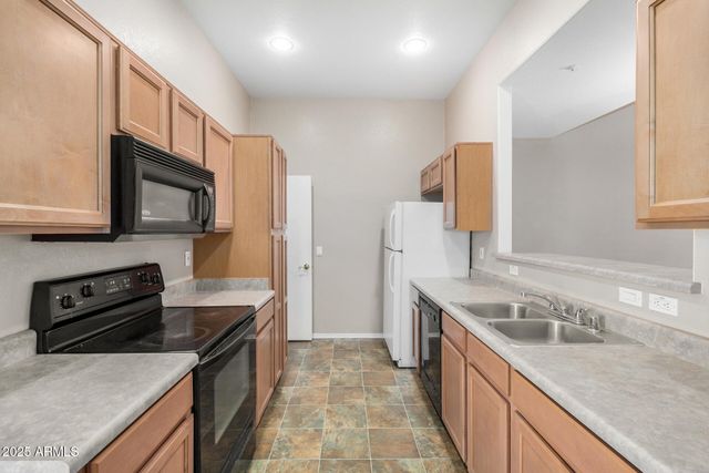 8003 W ZOE ELLA Way, Peoria, AZ 85382