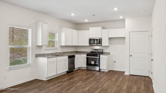 27 Jepson Street, Byhalia, MS 38611