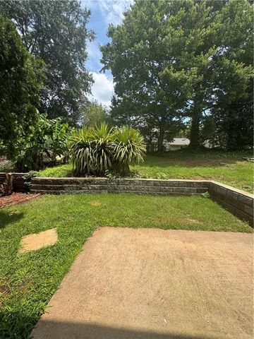 1143 Memory Lane, Lawrenceville, GA 30044