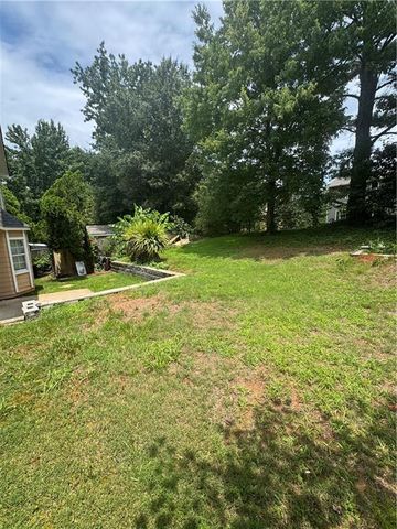 1143 Memory Lane, Lawrenceville, GA 30044