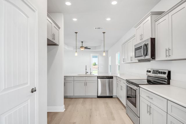 586 Alleyoak Lane Lot 43-2, Freeport, FL 32439