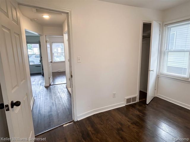 14219 Knox Avenue, Warren, MI 48089
