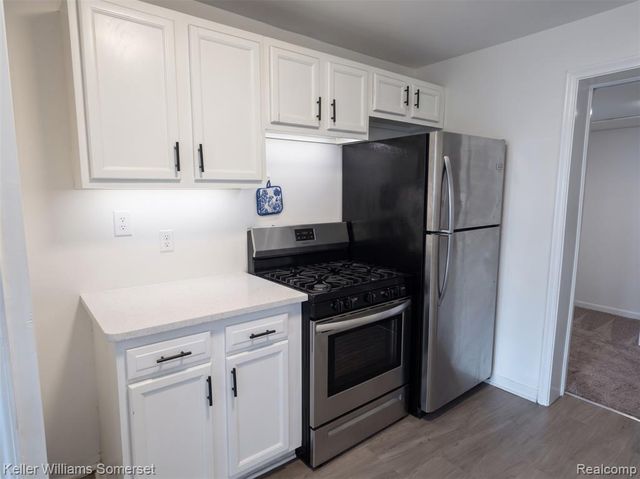 14219 Knox Avenue, Warren, MI 48089