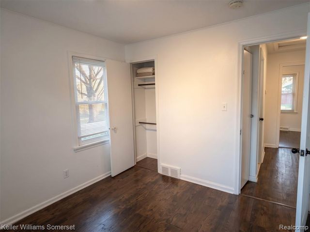 14219 Knox Avenue, Warren, MI 48089