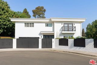 2744 S Bentley Avenue, Los Angeles, CA 90064