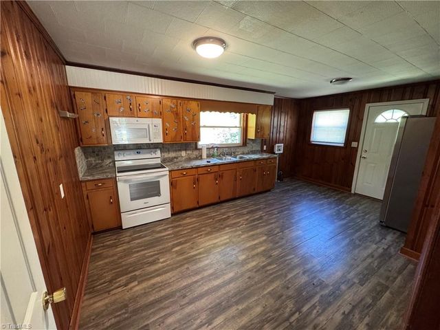 1460 Byrd Ridge Road, North Wilkesboro, NC 28659