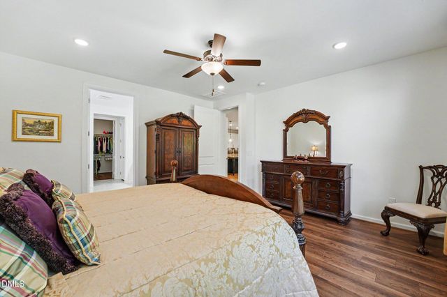 200 Wonderberry Way, Holly Springs, NC 27540