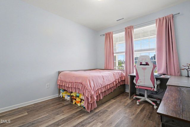 200 Wonderberry Way, Holly Springs, NC 27540