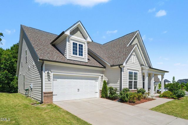 200 Wonderberry Way, Holly Springs, NC 27540