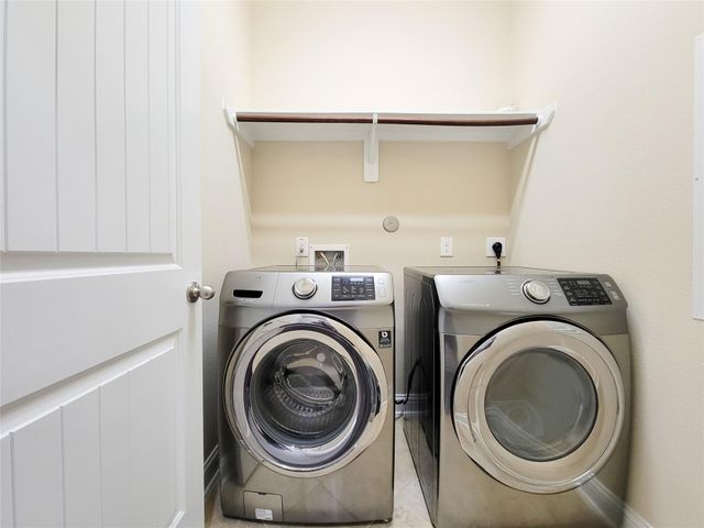 4102 Astoria Manor Lane, Fulshear, TX 77441