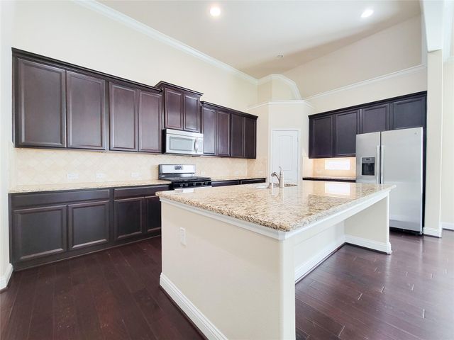 4102 Astoria Manor Lane, Fulshear, TX 77441