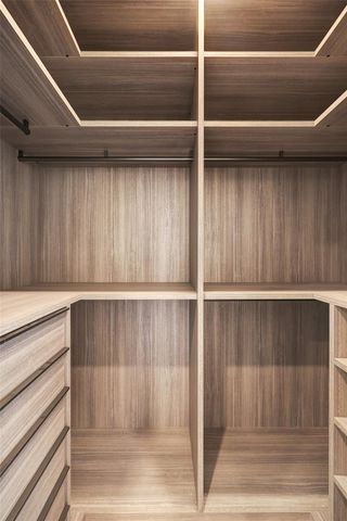 1711 Allen Parkway 2203, Houston, TX 77019