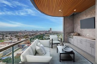 1711 Allen Parkway 2203, Houston, TX 77019