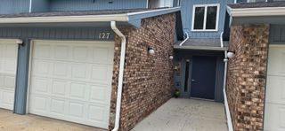 127 Southbrooke Dr Apt 5, Waterloo, IA 50702