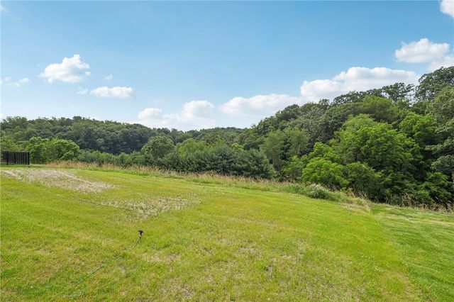 406 Barons Ct, Peters Twp, PA 15367