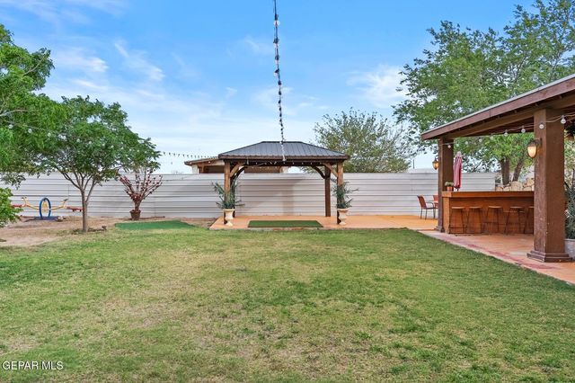 11540 Valle Dorado Road, Socorro, TX 79927