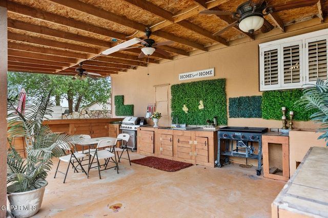 11540 Valle Dorado Road, Socorro, TX 79927