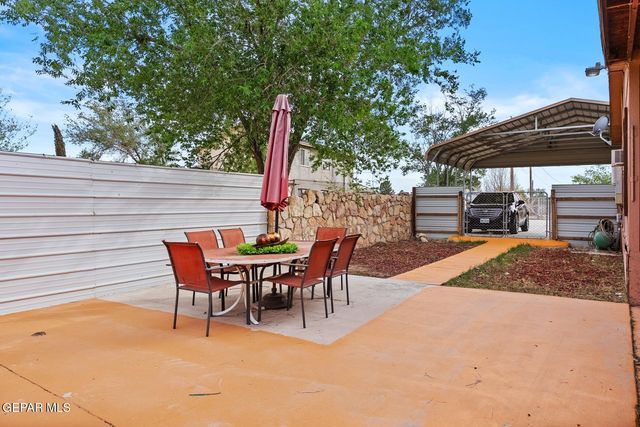 11540 Valle Dorado Road, Socorro, TX 79927