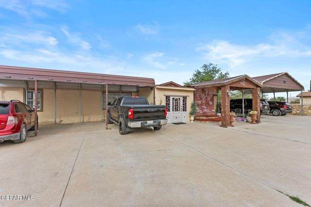 11540 Valle Dorado Road, Socorro, TX 79927
