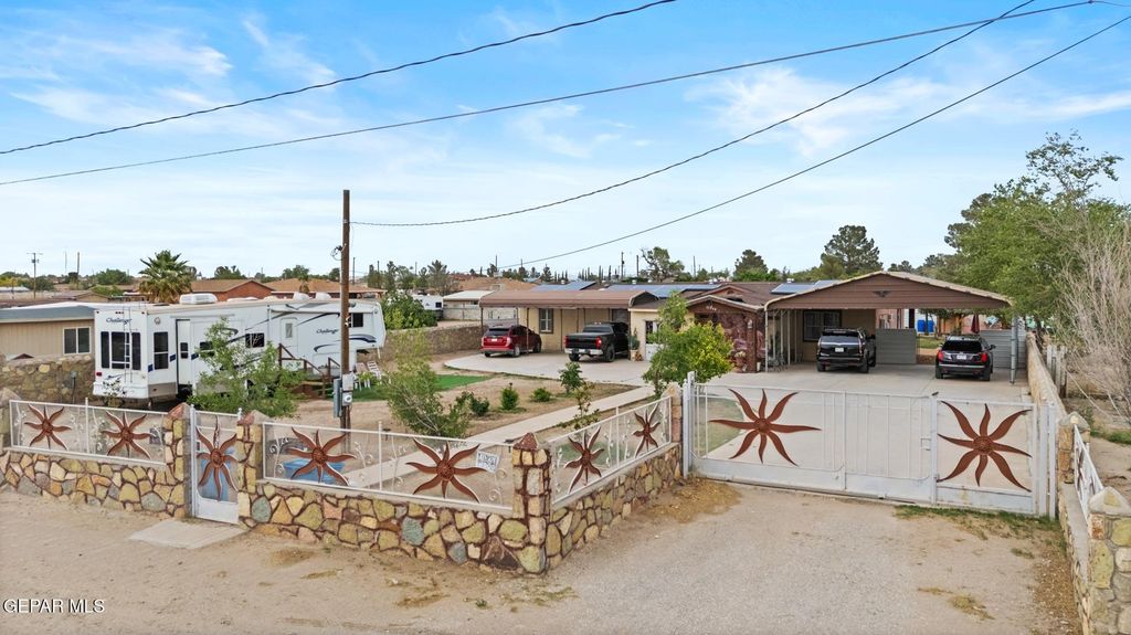11540 Valle Dorado Road, Socorro, TX 79927