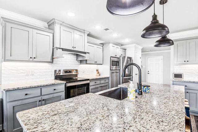 16 Cimarron Circle, Cabot, AR 72023