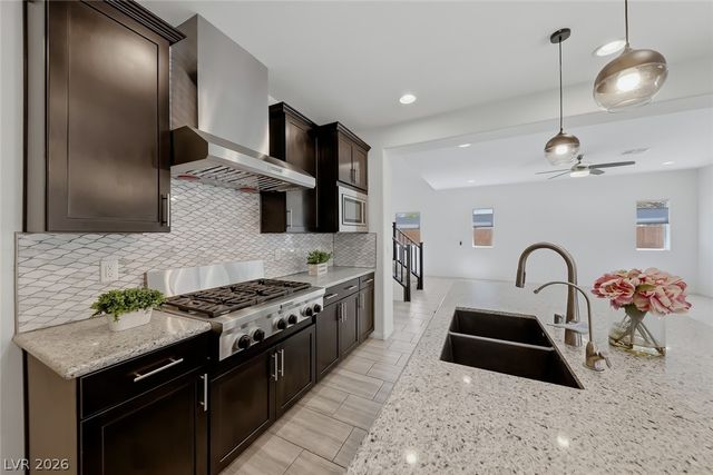 5595 Pico Ferrera Court, Las Vegas, NV 89113