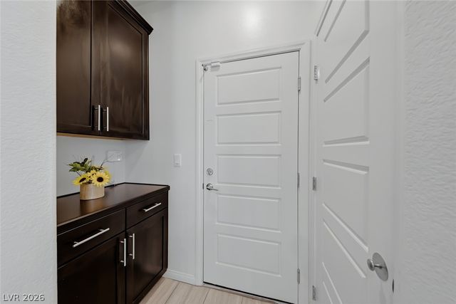 5595 Pico Ferrera Court, Las Vegas, NV 89113