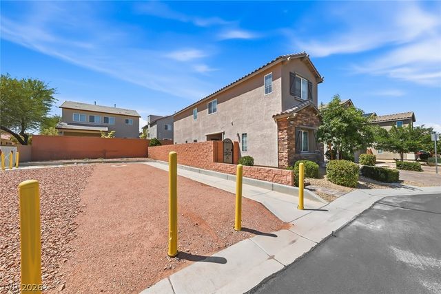 5595 Pico Ferrera Court, Las Vegas, NV 89113