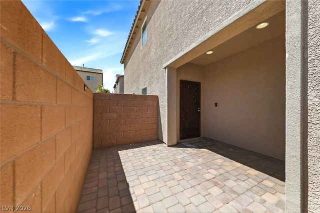 5595 Pico Ferrera Court, Las Vegas, NV 89113