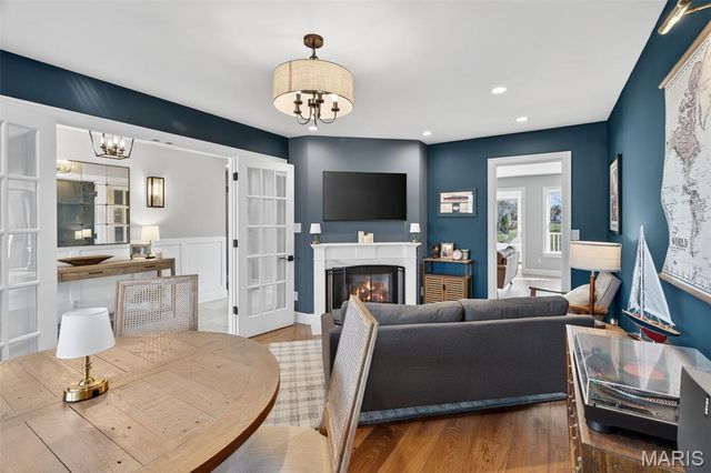 490 Oak Field Court, Washington, MO 63090