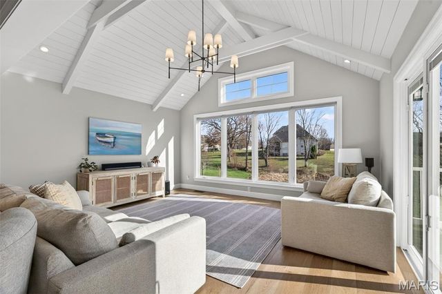 490 Oak Field Court, Washington, MO 63090