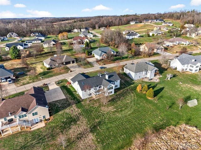 490 Oak Field Court, Washington, MO 63090