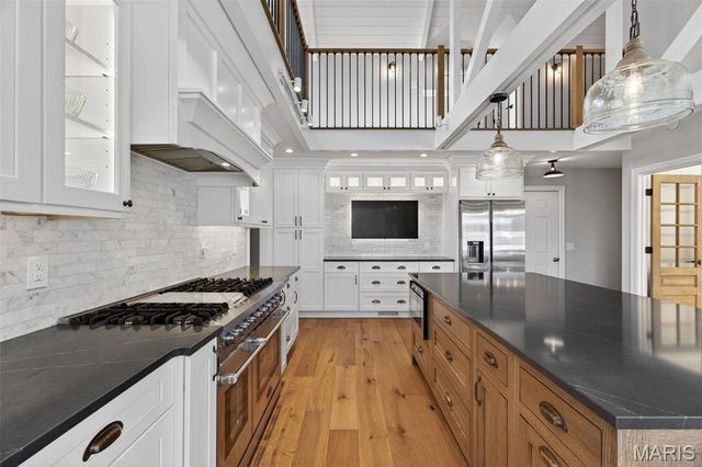 490 Oak Field Court, Washington, MO 63090