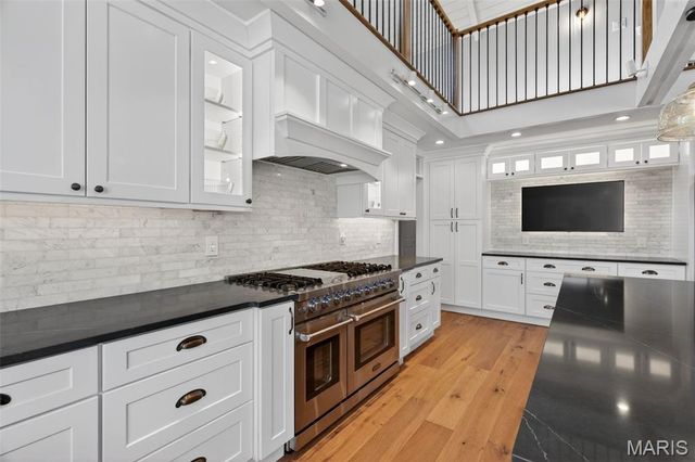 490 Oak Field Court, Washington, MO 63090