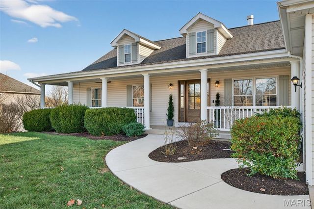 490 Oak Field Court, Washington, MO 63090