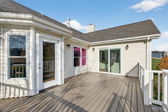 490 Oak Field Court, Washington, MO 63090