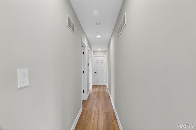 490 Oak Field Court, Washington, MO 63090