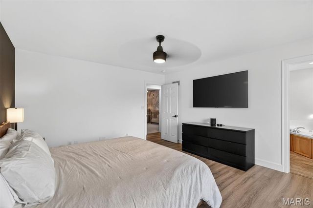 490 Oak Field Court, Washington, MO 63090