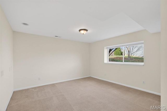 490 Oak Field Court, Washington, MO 63090