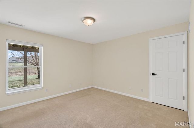 490 Oak Field Court, Washington, MO 63090