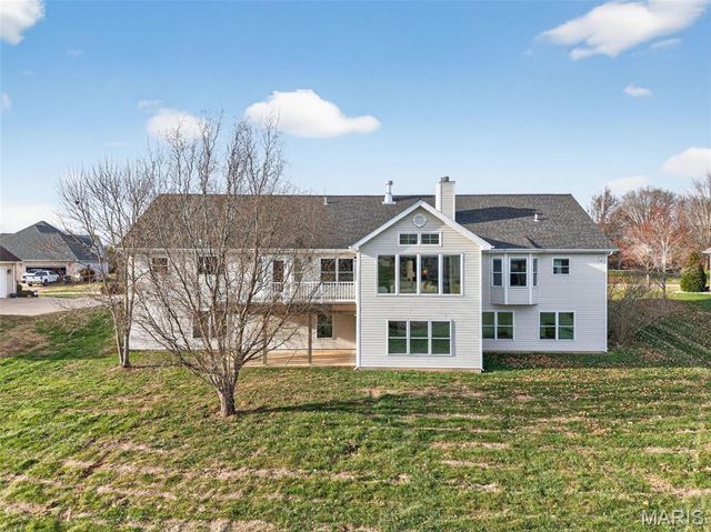 490 Oak Field Court, Washington, MO 63090