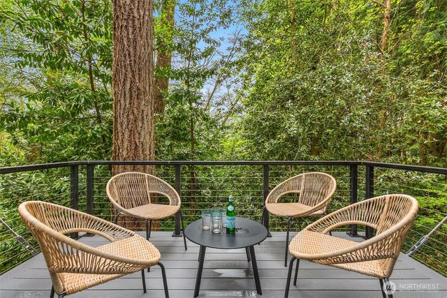 10003 Manitou Beach Drive NE, Bainbridge Island, WA 98110