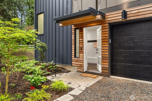 10003 Manitou Beach Drive NE, Bainbridge Island, WA 98110