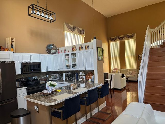 1661 SE 17th St, Homestead, FL 33035