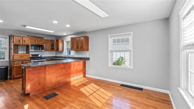 1423 Crestview Drive, Springfield, OH 45504