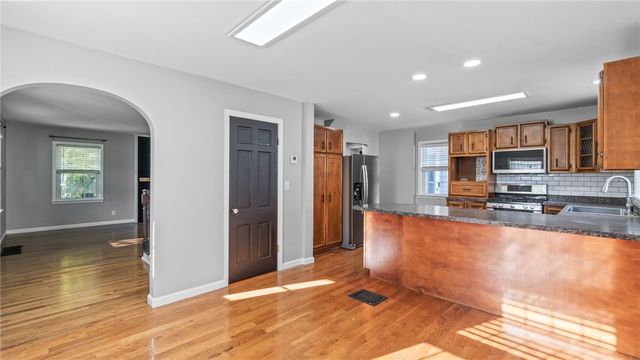 1423 Crestview Drive, Springfield, OH 45504