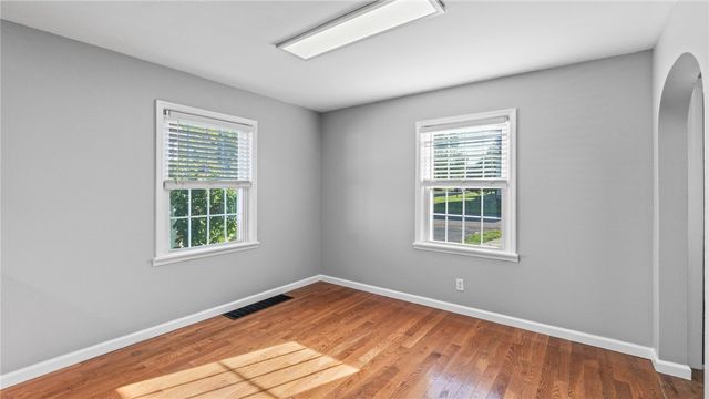 1423 Crestview Drive, Springfield, OH 45504
