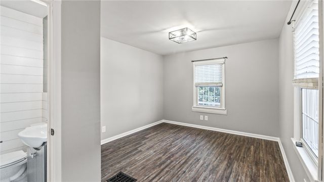 1423 Crestview Drive, Springfield, OH 45504