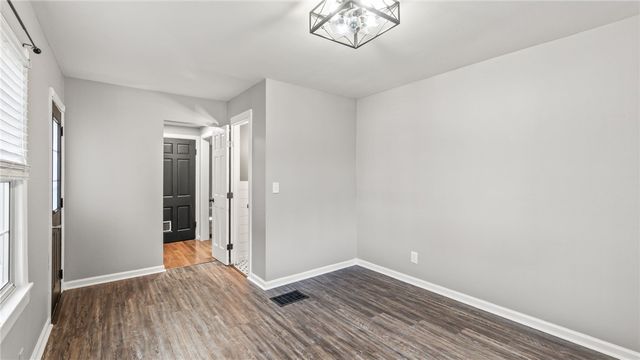 1423 Crestview Drive, Springfield, OH 45504